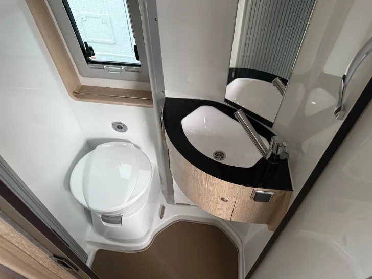 Fahrzeugbild Pössl H-Line 2Win Vario #43