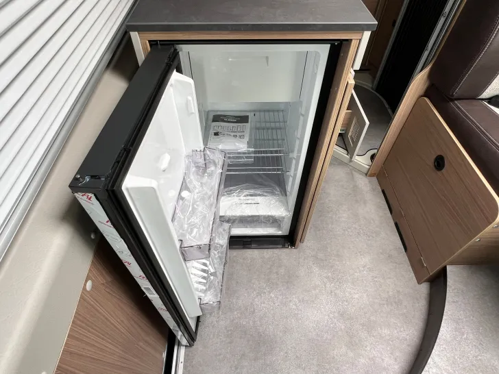 Fahrzeugbild Pössl D-Line 2Win R S Plus #40