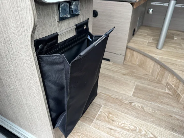 Fahrzeugbild Pössl D-Line 2Win Plus #48