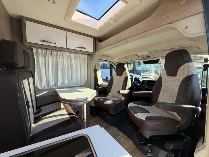 Fahrzeugbild Pössl D-Line 2Win Plus #38