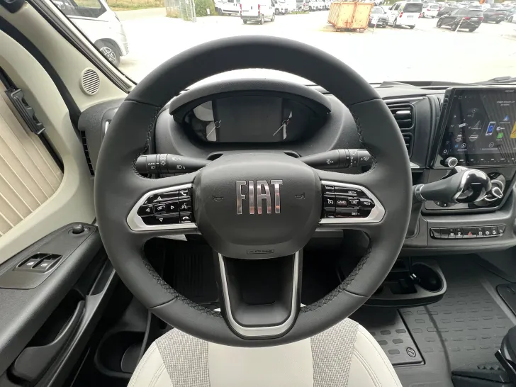 Fahrzeugbild Glücksmobil TEILINTEGRIERTE 741 EB #25