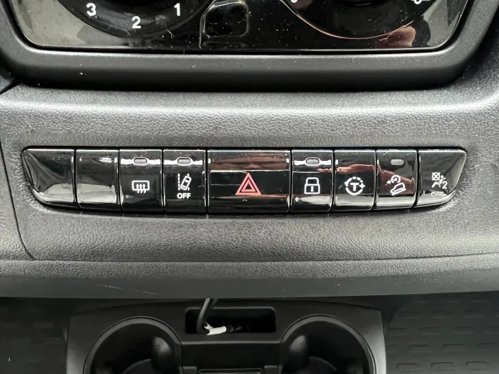 Fahrzeugbild Glücksmobil TEILINTEGRIERTE 741 EB #32