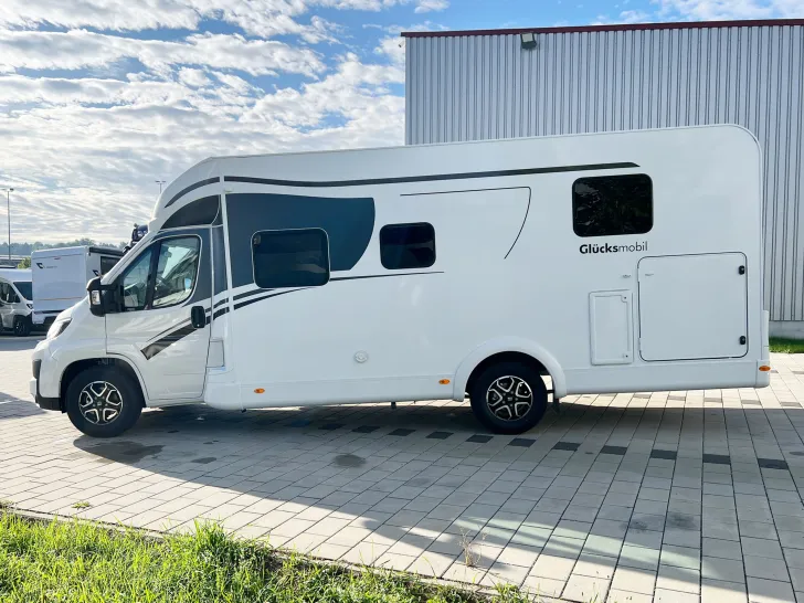 Fahrzeugbild Glücksmobil TEILINTEGRIERTE 741 DBM #6