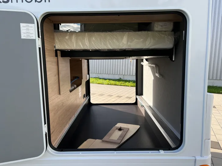 Fahrzeugbild Glücksmobil TEILINTEGRIERTE 741 DBM #9