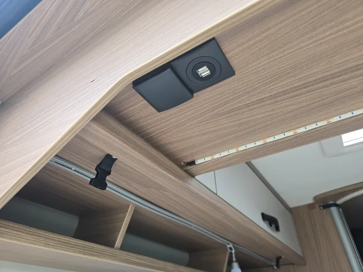 Fahrzeugbild Pössl D-Line 2Win R S Plus #15