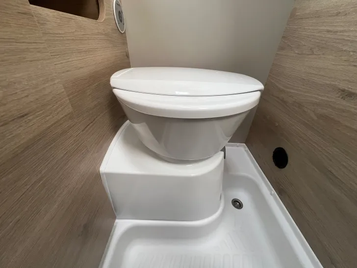 Fahrzeugbild Weinsberg CaraOne 390 QD #43