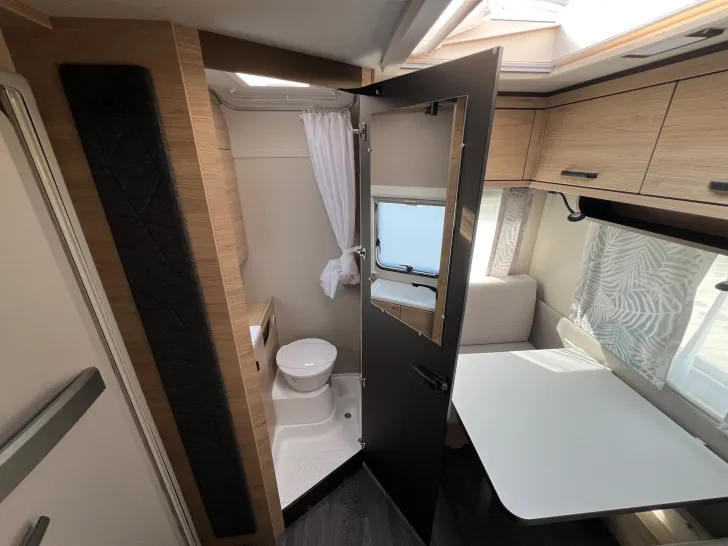 Fahrzeugbild Weinsberg CaraOne 390 QD #48