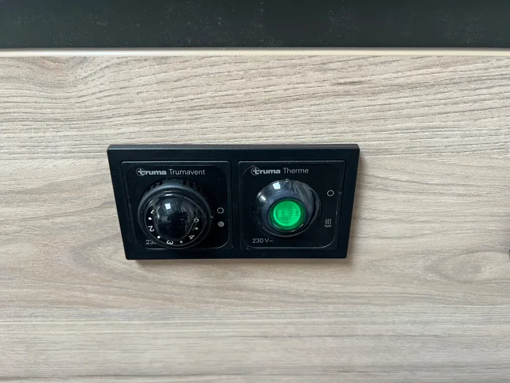 Fahrzeugbild Dethleffs CAMPER 460 EL #32