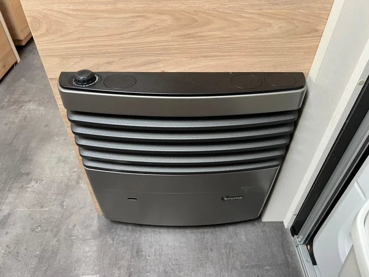 Fahrzeugbild Dethleffs CAMPER 460 EL #33