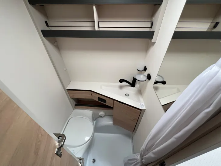 Fahrzeugbild Dethleffs CAMPER 460 EL #39