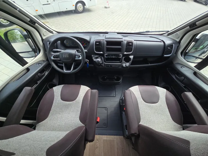 Fahrzeugbild Pössl D-Line 2Win R S Plus #27