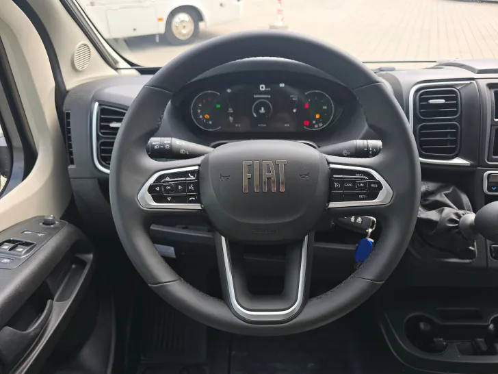 Fahrzeugbild Pössl D-Line 2Win R S Plus #28
