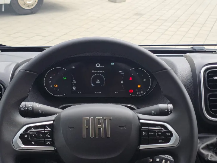 Fahrzeugbild Pössl D-Line 2Win R S Plus #31