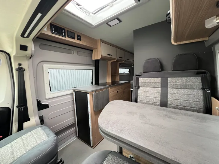 Fahrzeugbild Pössl H-Line Summit 600 #32
