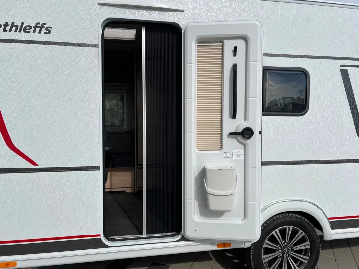 Fahrzeugbild Dethleffs CAMPER 460 EL #20