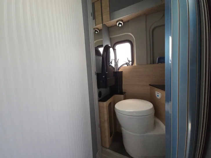 Fahrzeugbild Pössl D-Line Trenta 540 R #45