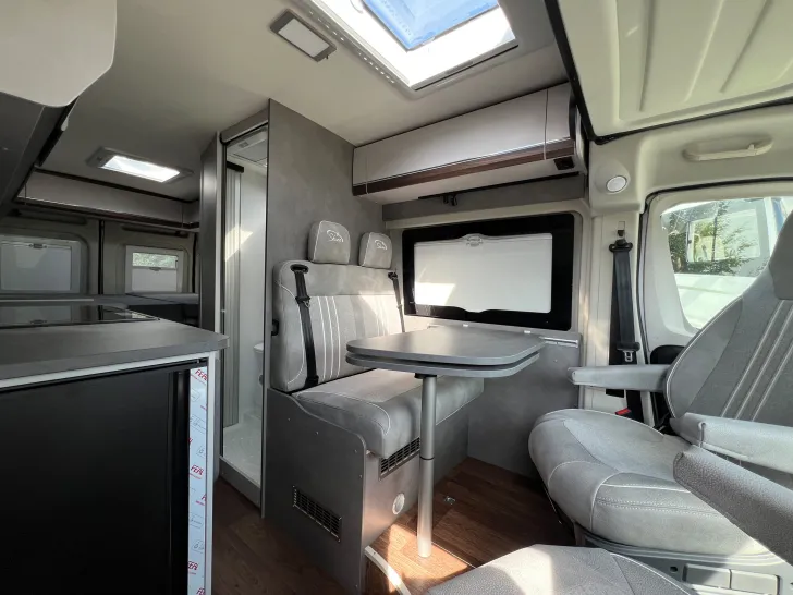 Fahrzeugbild Pössl H-Line Summit Shine 640 #44
