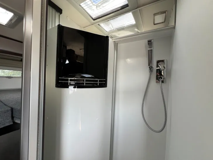 Fahrzeugbild Pössl H-Line Summit Shine 640 #48