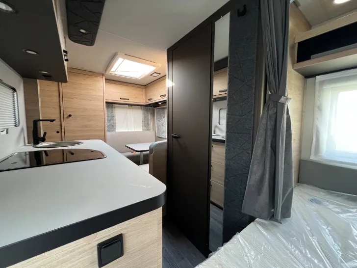 Fahrzeugbild Weinsberg CaraOne 420 QD #44