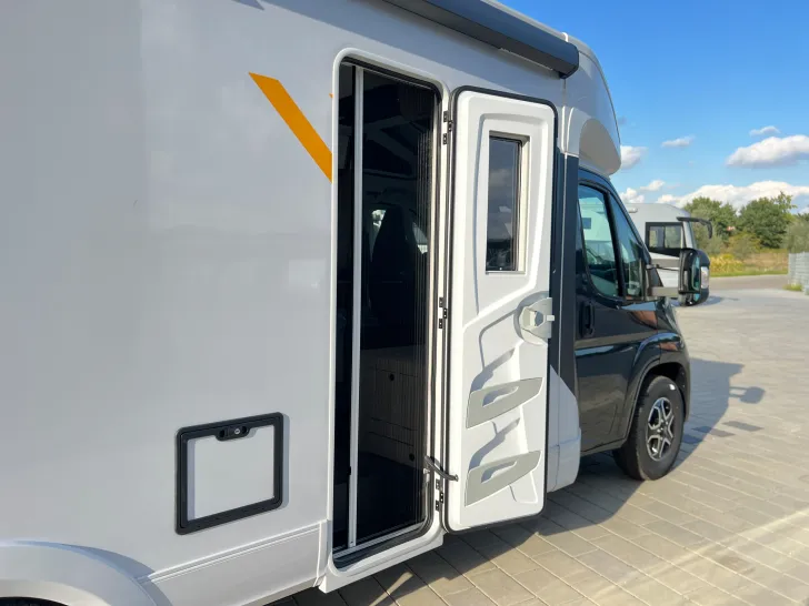 Fahrzeugbild Glücksmobil S-SERIE 72 DL #17