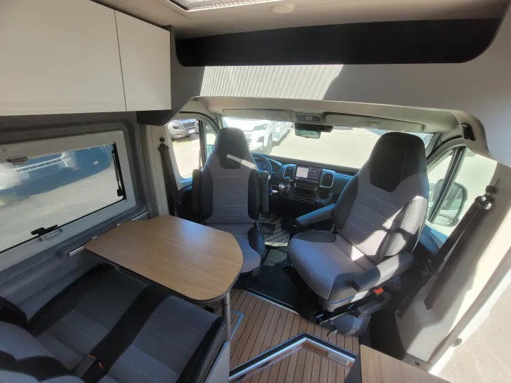 Fahrzeugbild Clever Select Line Tour 540 #24