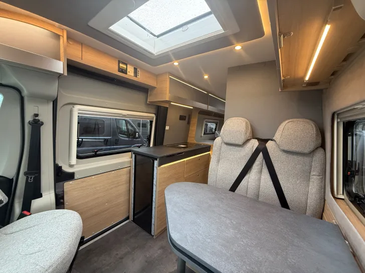 Fahrzeugbild Pössl D-Line Trenta 640 #19