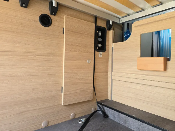 Fahrzeugbild Pössl D-Line Trenta 600 R #17