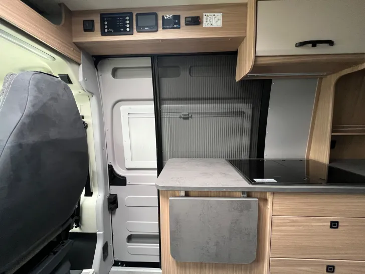 Fahrzeugbild Pössl H-Line Summit 600 B #37