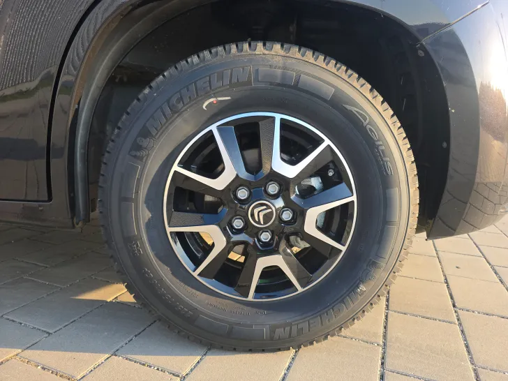 Fahrzeugbild Pössl D-Line Trenta 600 R #23