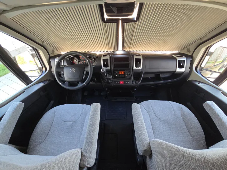 Fahrzeugbild Pössl D-Line Trenta 600 R #28