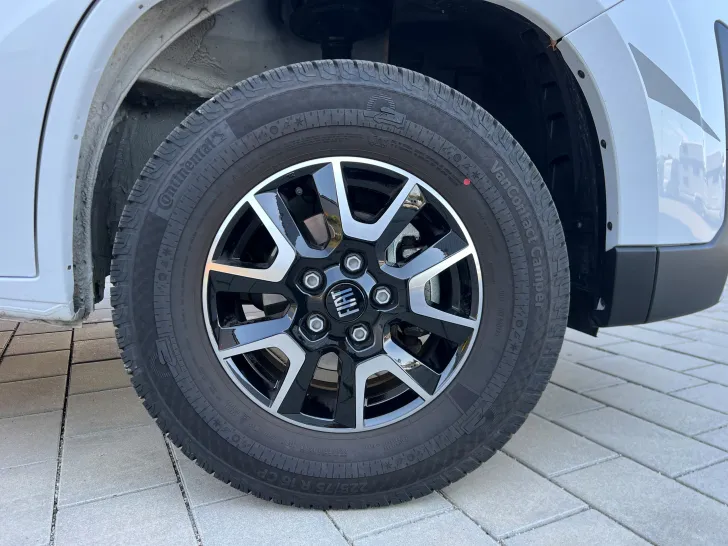 Fahrzeugbild Sunlight VAN ADVENTURE ED V 67 S #16