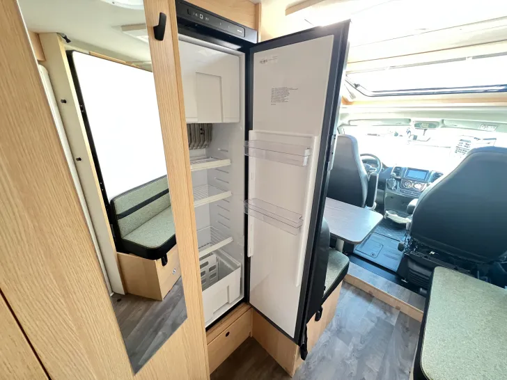 Fahrzeugbild Sunlight VAN ADVENTURE ED V 67 S #42