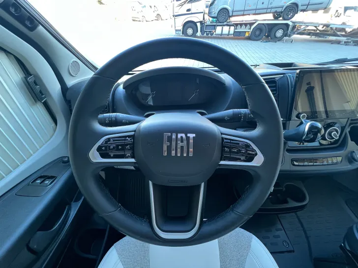 Fahrzeugbild Glücksmobil TEILINTEGRIERTE 691 EB #24