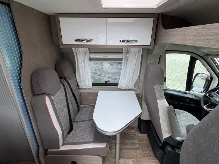 Fahrzeugbild Pössl D-Line 2Win R S Plus #14