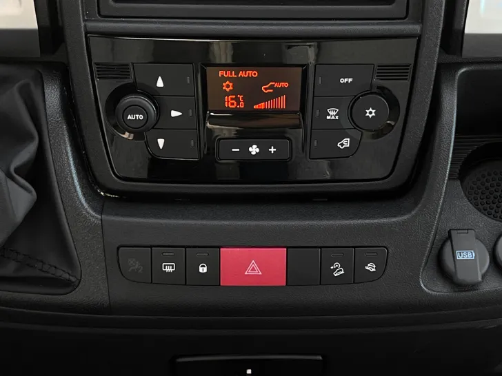 Fahrzeugbild Pössl D-Line Trenta 540 R KAS 322 #30