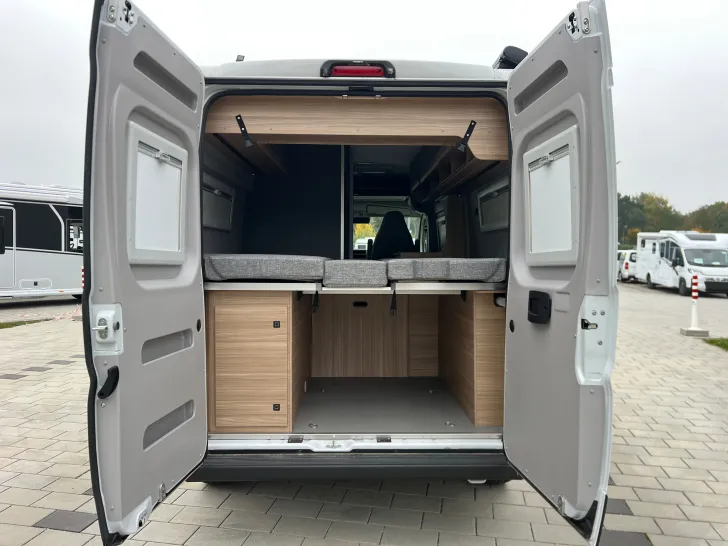 Fahrzeugbild Pössl H-Line Summit Shine 600 L Elegance #12