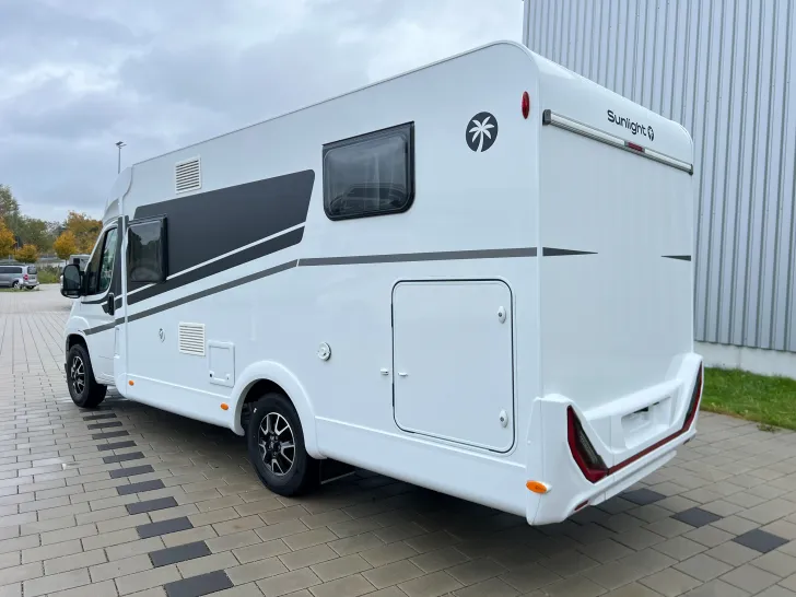 Fahrzeugbild Sunlight Adventure V 67S #9