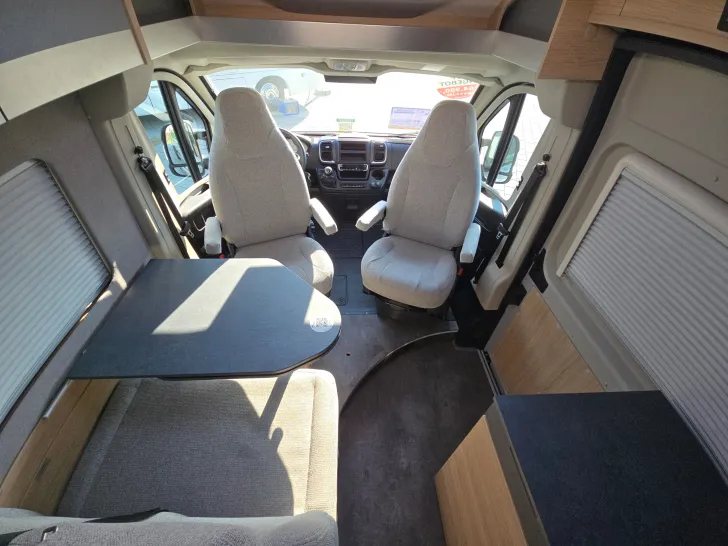 Fahrzeugbild Pössl D-Line Trenta 600 #25