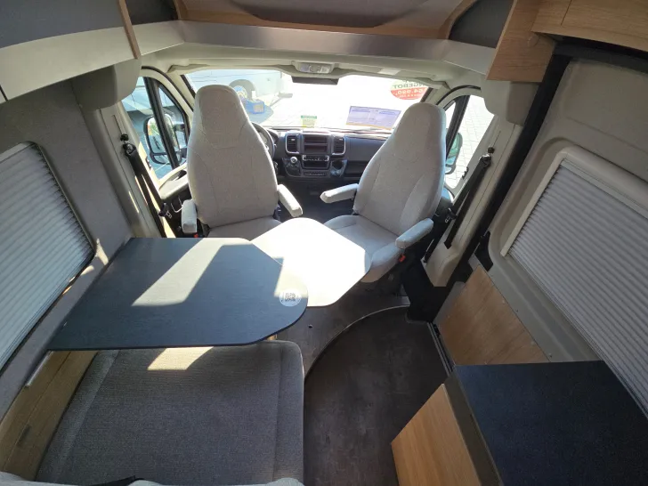 Fahrzeugbild Pössl D-Line Trenta 600 #26