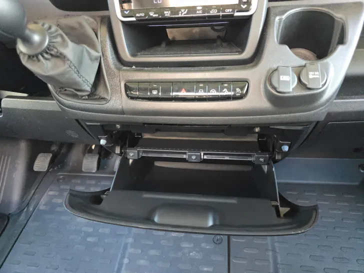 Fahrzeugbild Pössl D-Line Trenta 600 #37