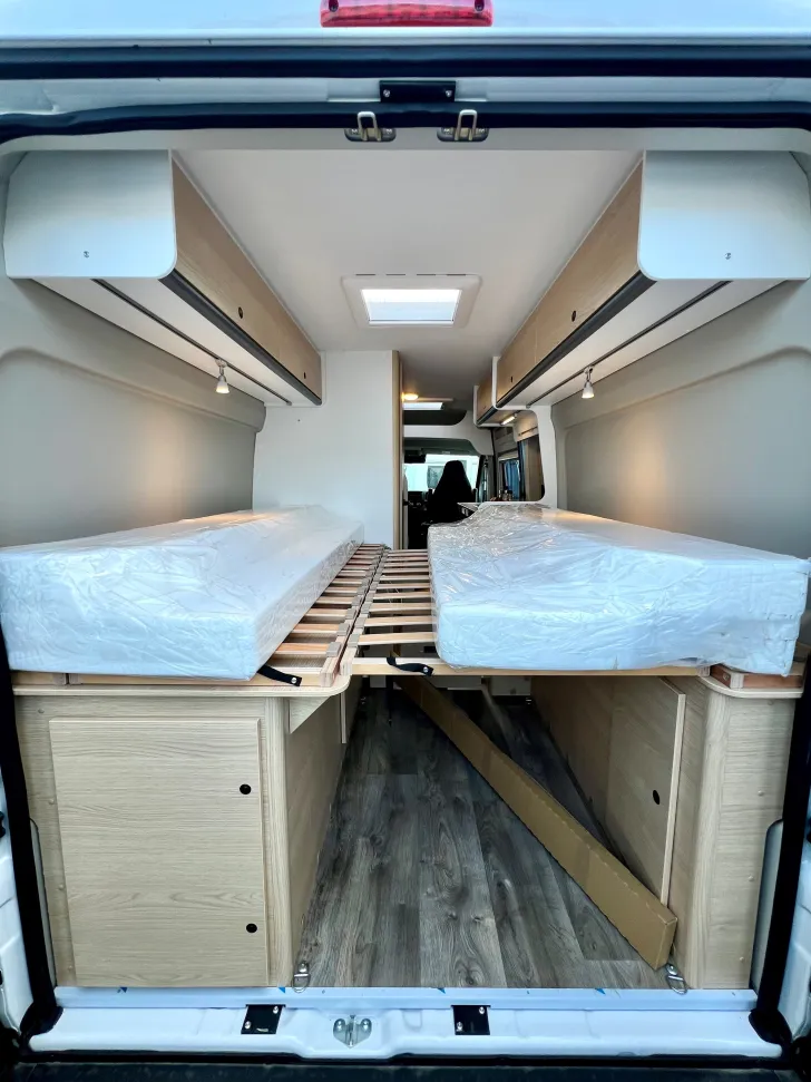Fahrzeugbild Sunlight Camper Van CLIFF 640 Root *Parksensoren+16"Alu+Markise #21