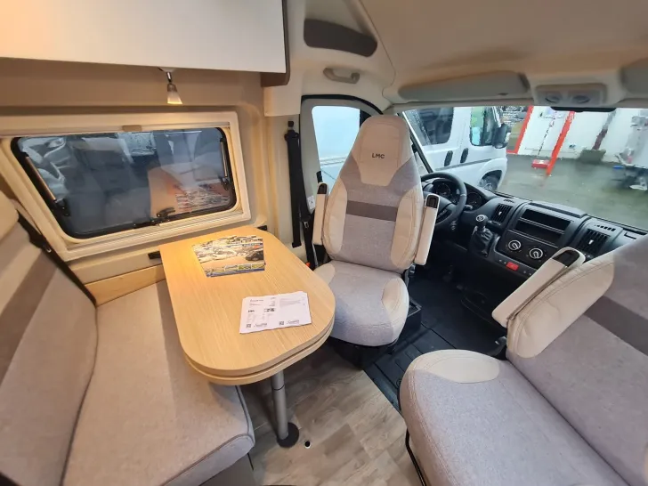 Fahrzeugbild LMC Innovan 600 Citroen /Modell 2024 #17