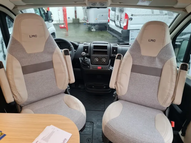 Fahrzeugbild LMC Innovan 600 Citroen /Modell 2024 #19