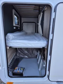 Fahrzeugbild Rimor Kilig 9 6 Gurtplätze/3500kg/Automatik/Solar #8