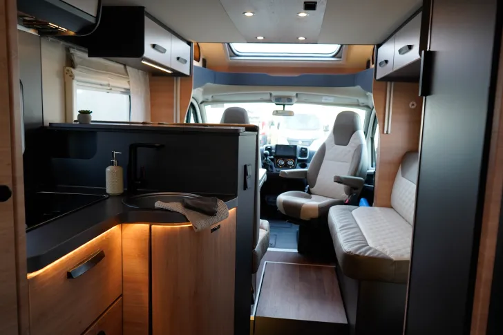 Fahrzeugbild Knaus L!VE WAVE 650 MF Platinum Selection Navi|RFK|Radträger|Markise #9