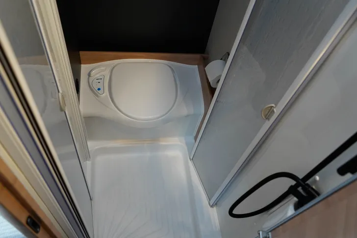 Fahrzeugbild Knaus L!VE WAVE 650 MF Platinum Selection Navi|RFK|Radträger|Markise #15