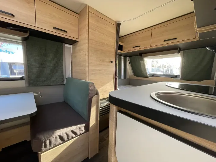 Fahrzeugbild Weinsberg CaraOne 390 QD MJ2027 #9