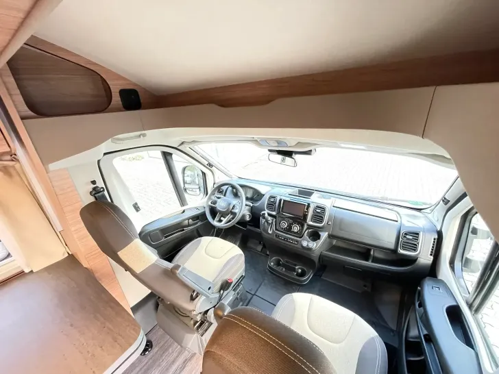 Fahrzeugbild Weinsberg CaraSuite 650 MEG [SPICY] +MEGA-DEAL+ #7