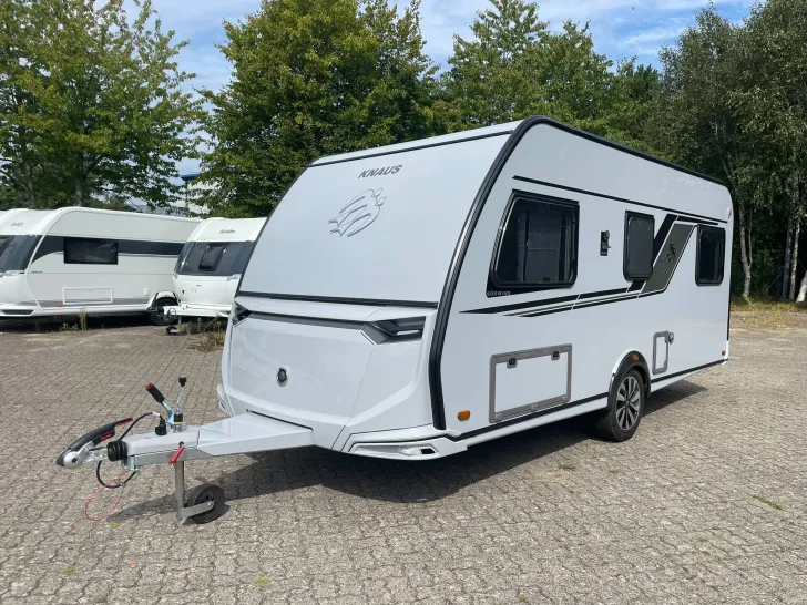 Fahrzeugbild Knaus Südwind 460 EU Black Selection +ABVERKAUF+ #7