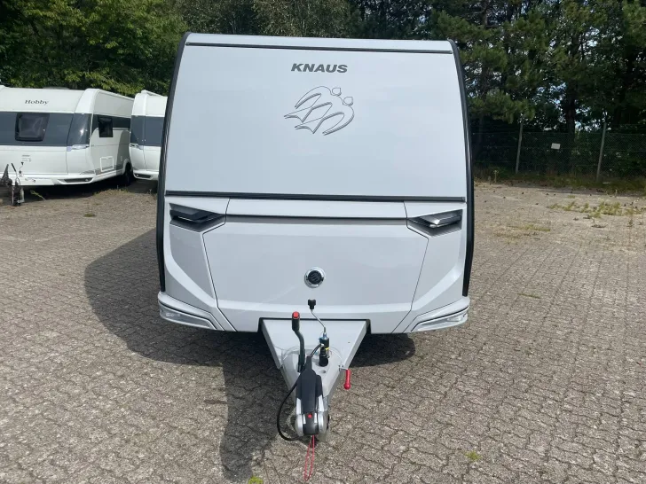 Fahrzeugbild Knaus Südwind 460 EU Black Selection +ABVERKAUF+ #8